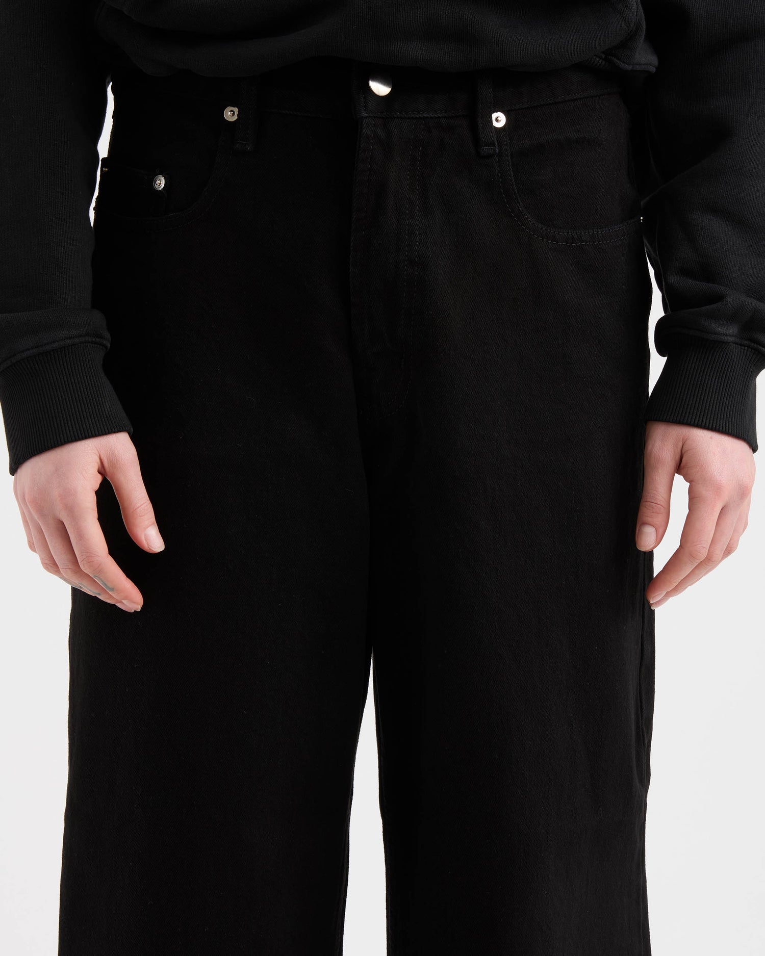 Loose Jeans - Overdyed Black