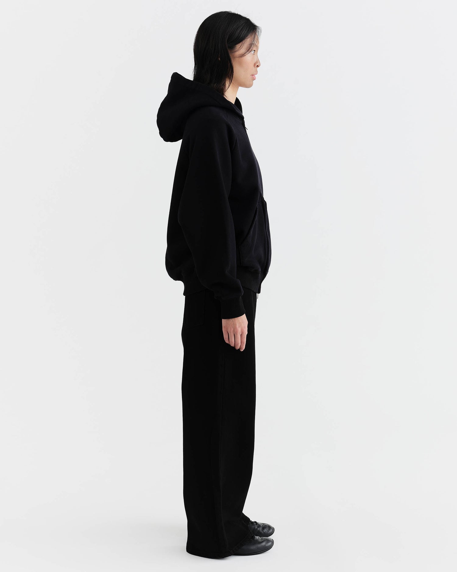 Studio Raglan Zip Hoodie - Black