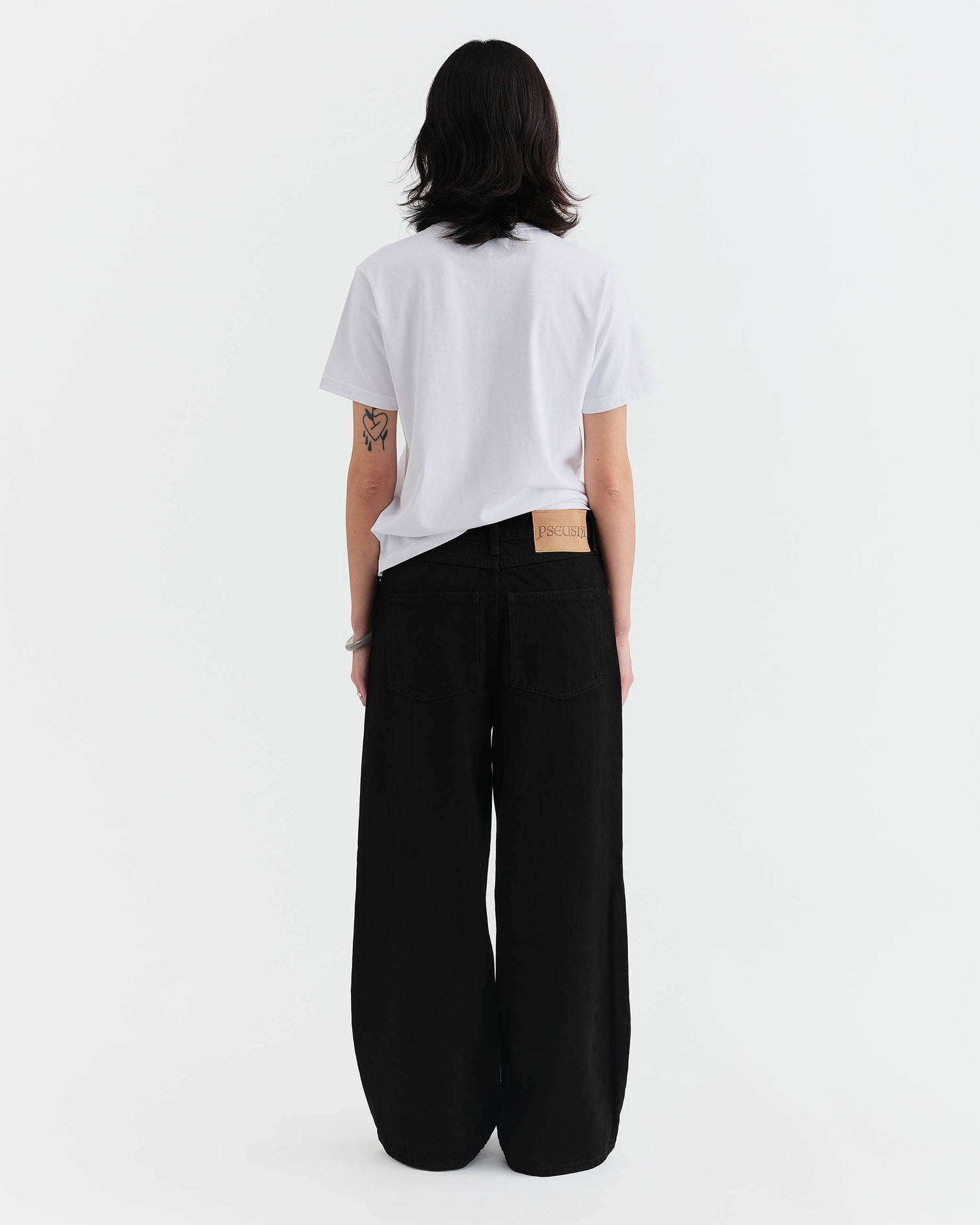 Loose Jeans - Overdyed Black