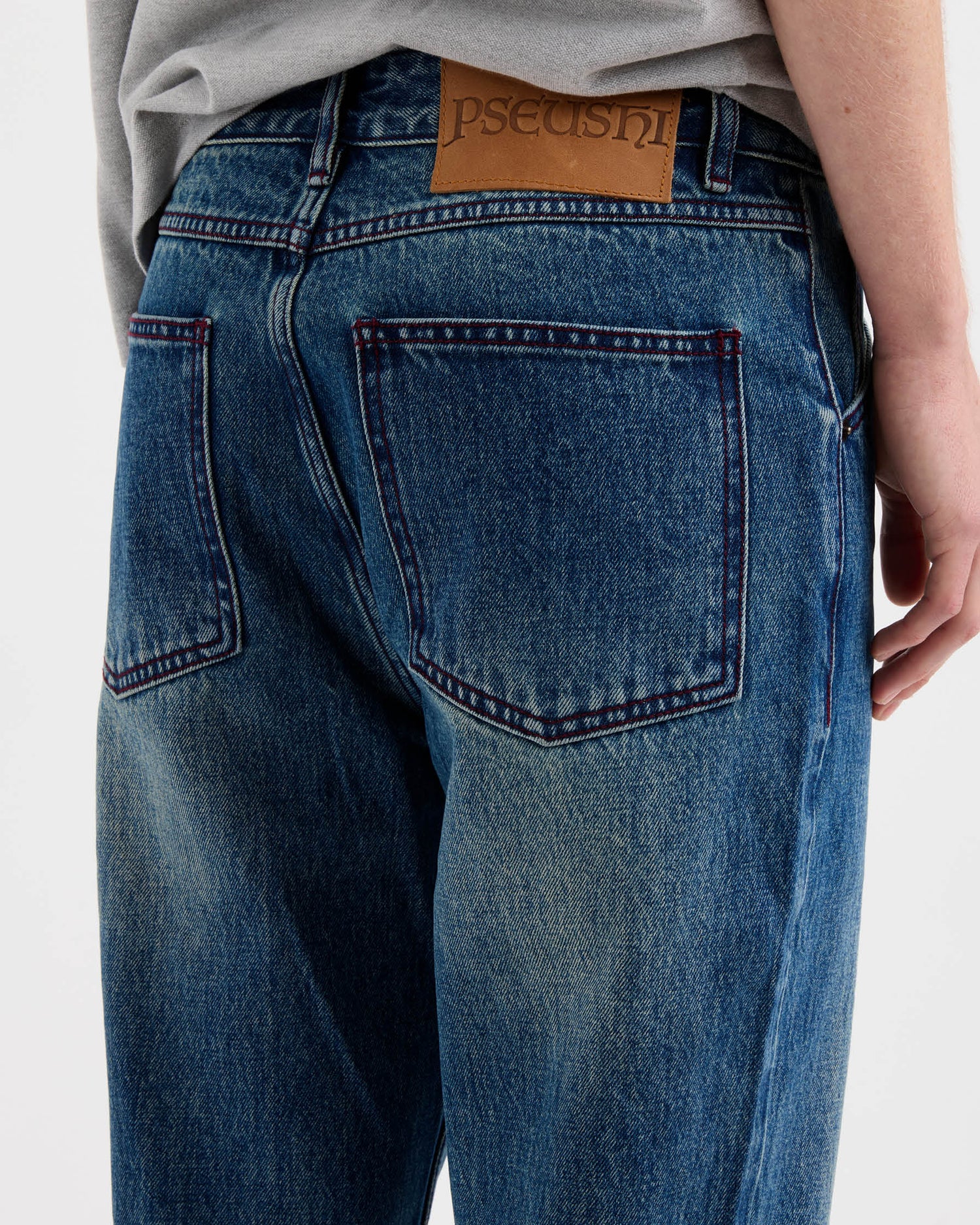 Standard Cut Jeans - Vintage Wash