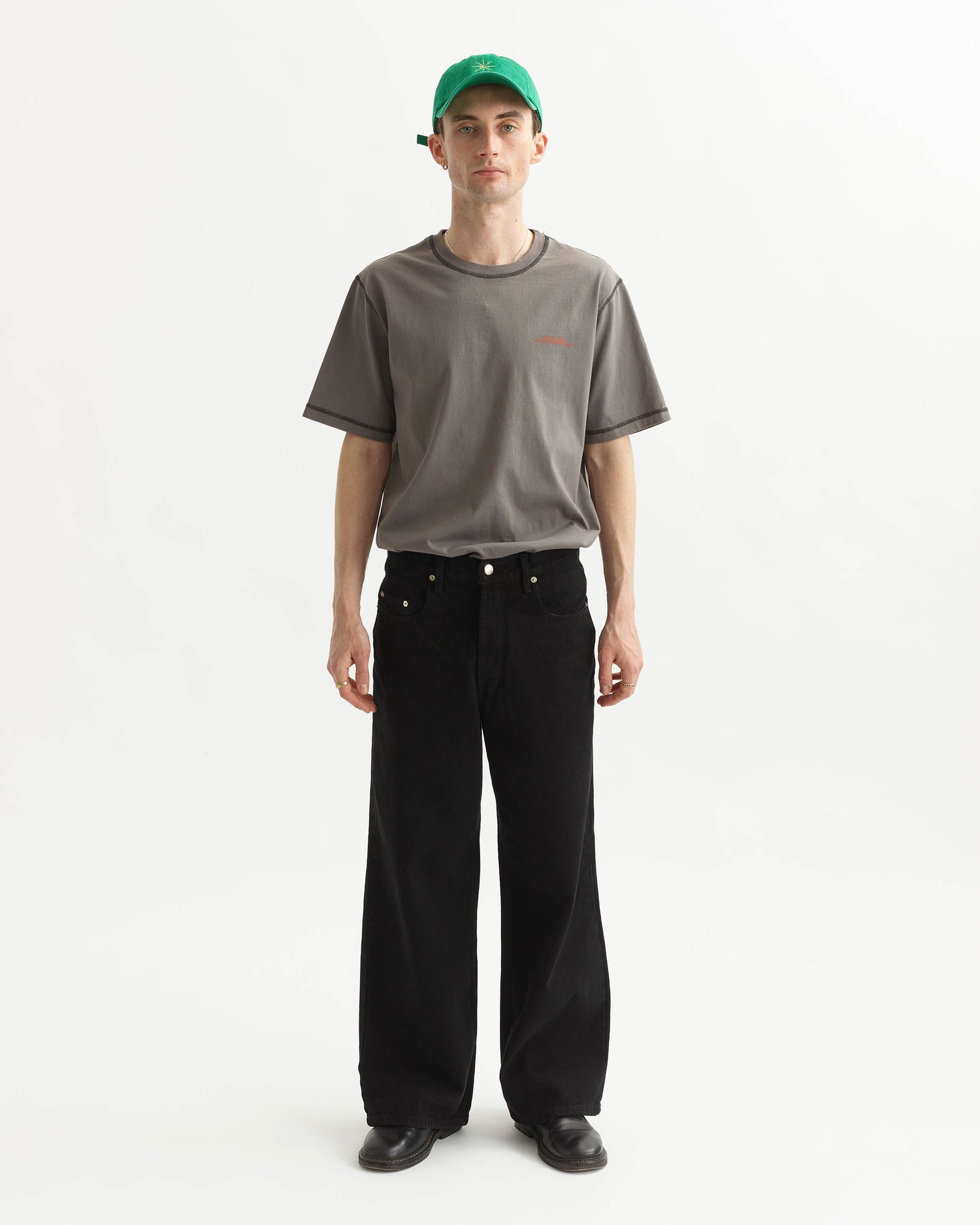 Loose Jeans - Overdyed Black