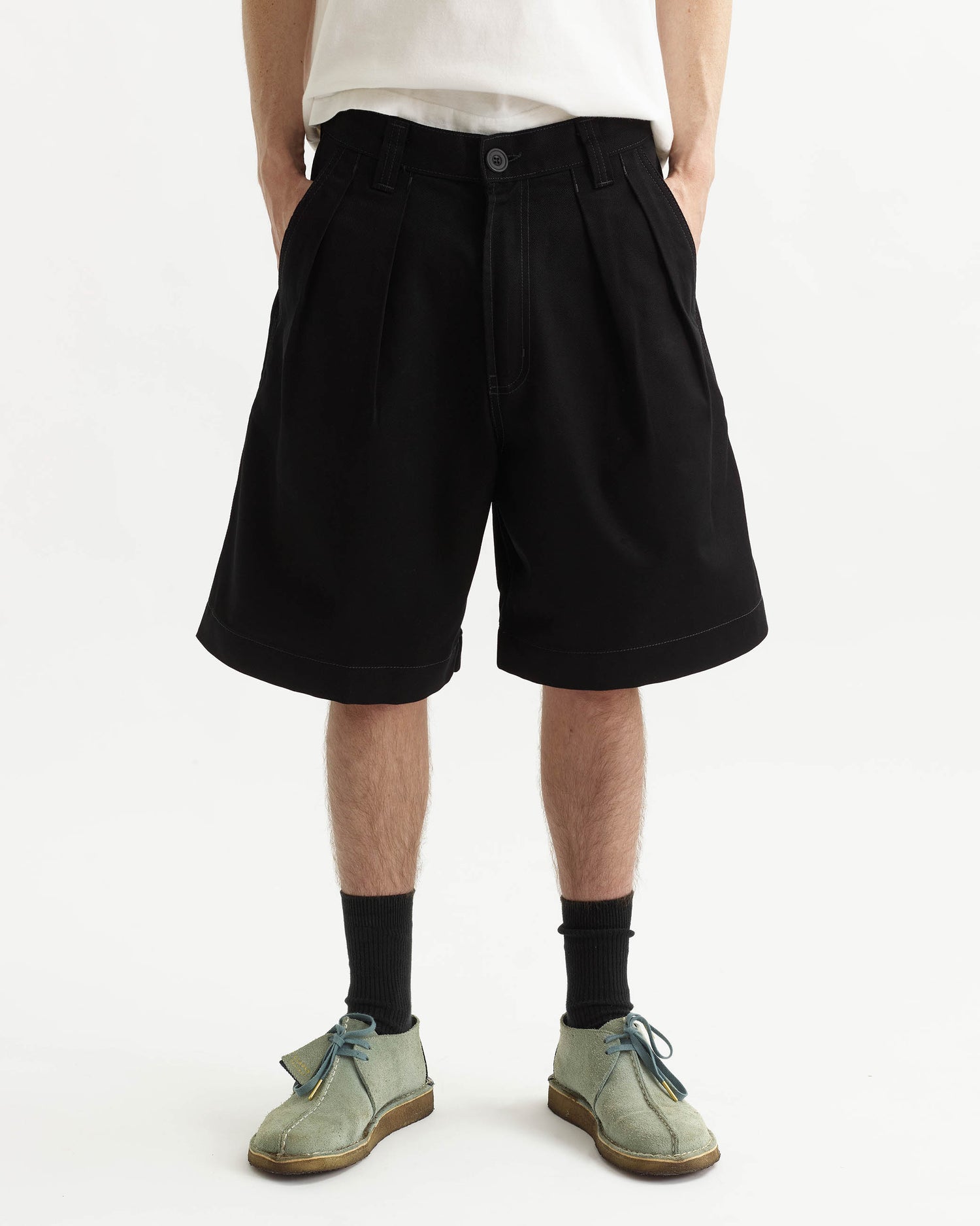 Pleated Oversized Shorts - Black