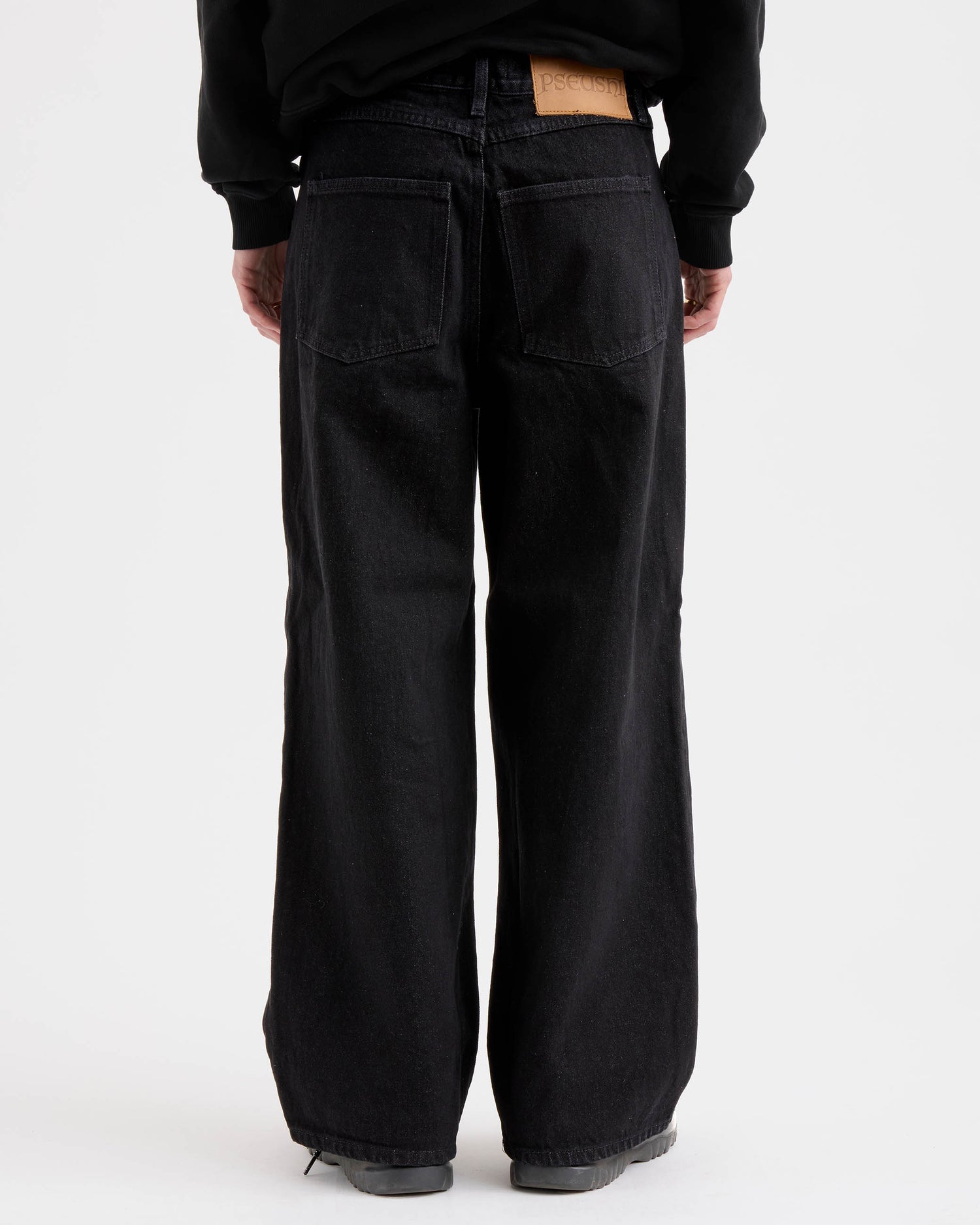 Loose Jeans - Rinsed Black