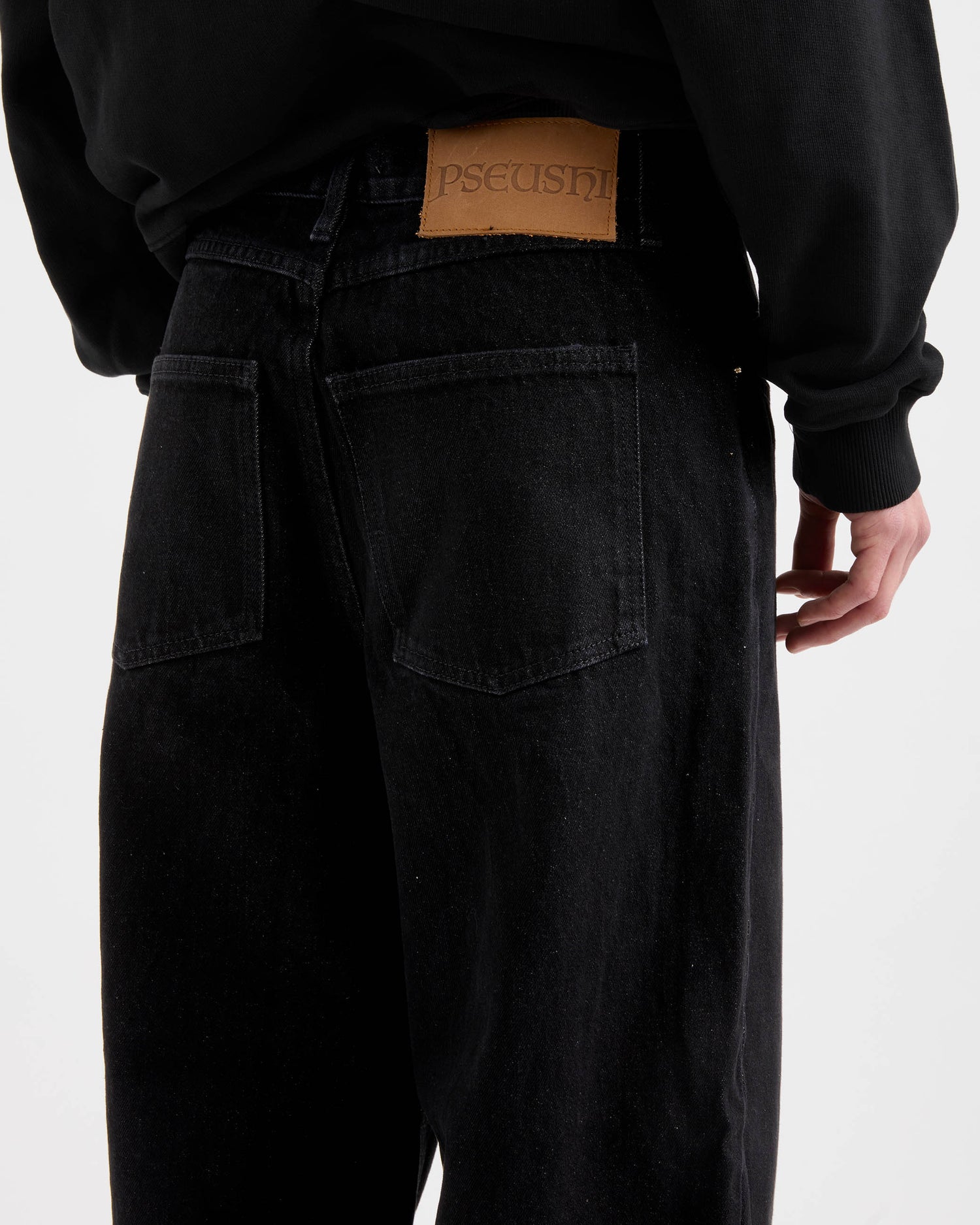 Loose Jeans - Rinsed Black