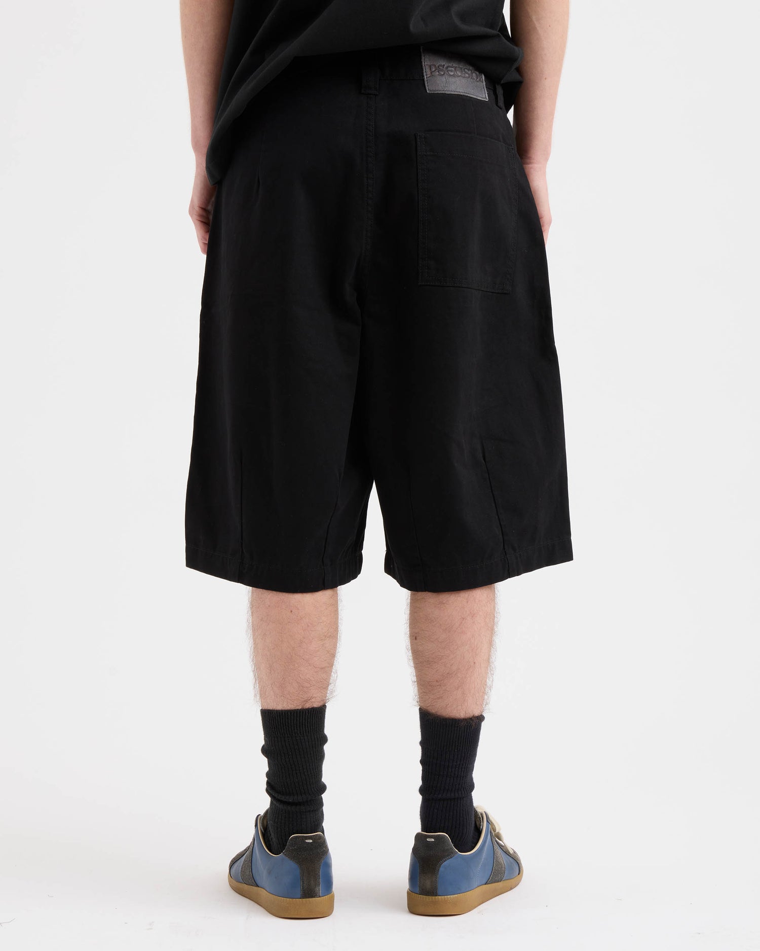 Pleated Balloon Shorts - Washed Black