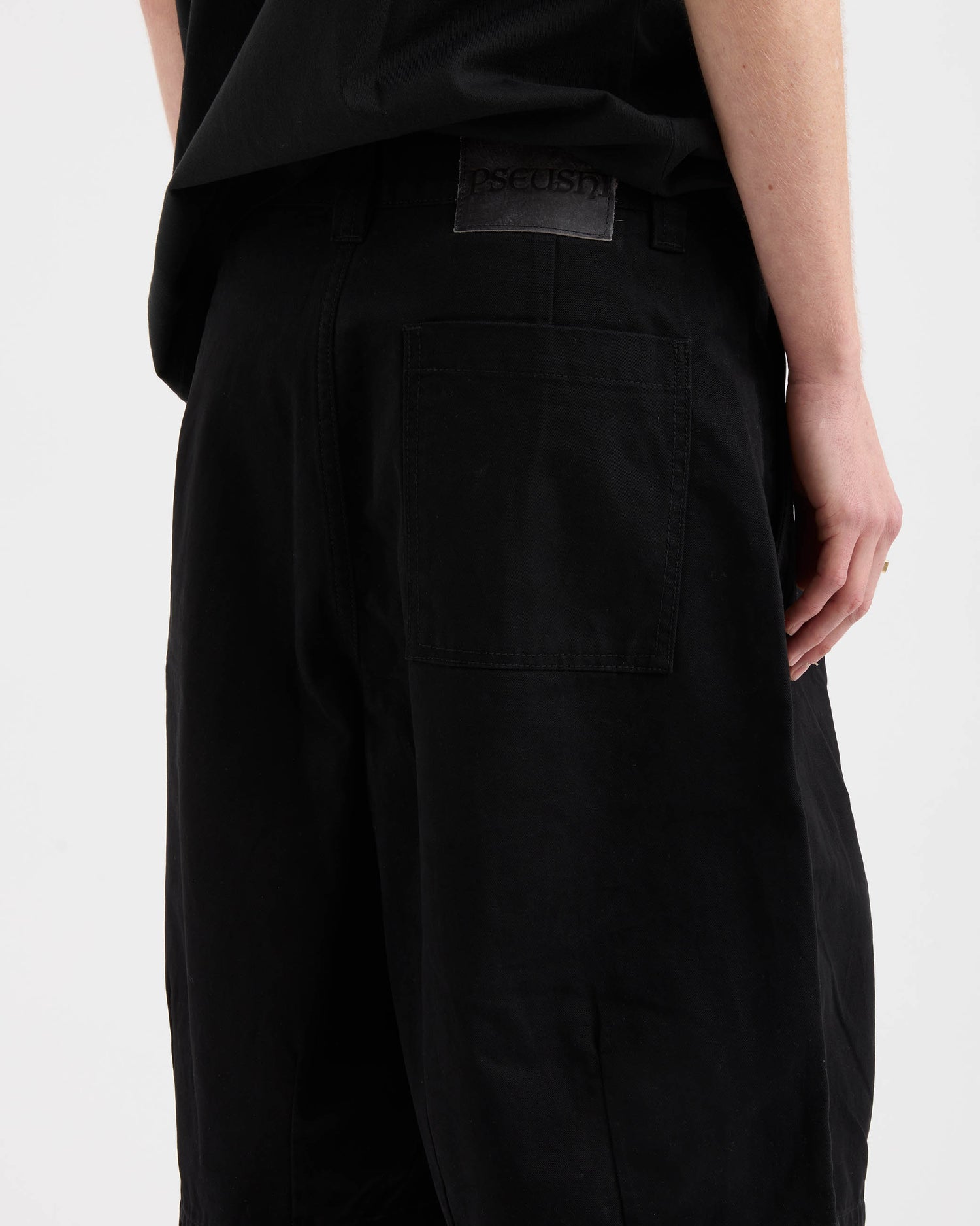 Pleated Balloon Shorts - Washed Black
