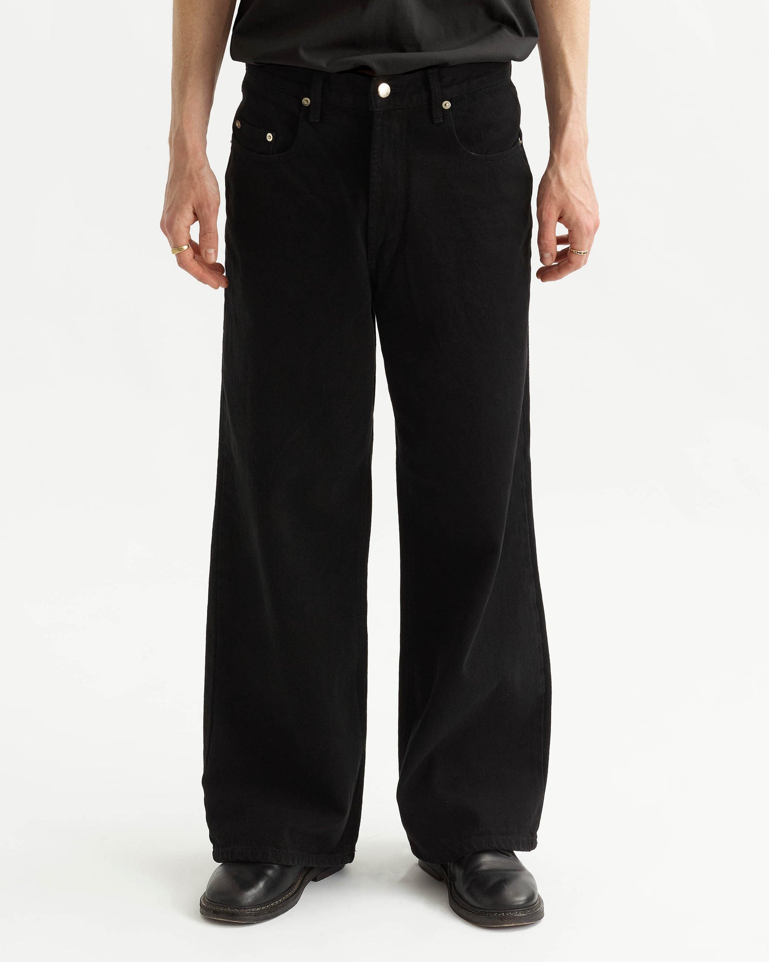 Loose Jeans - Overdyed Black