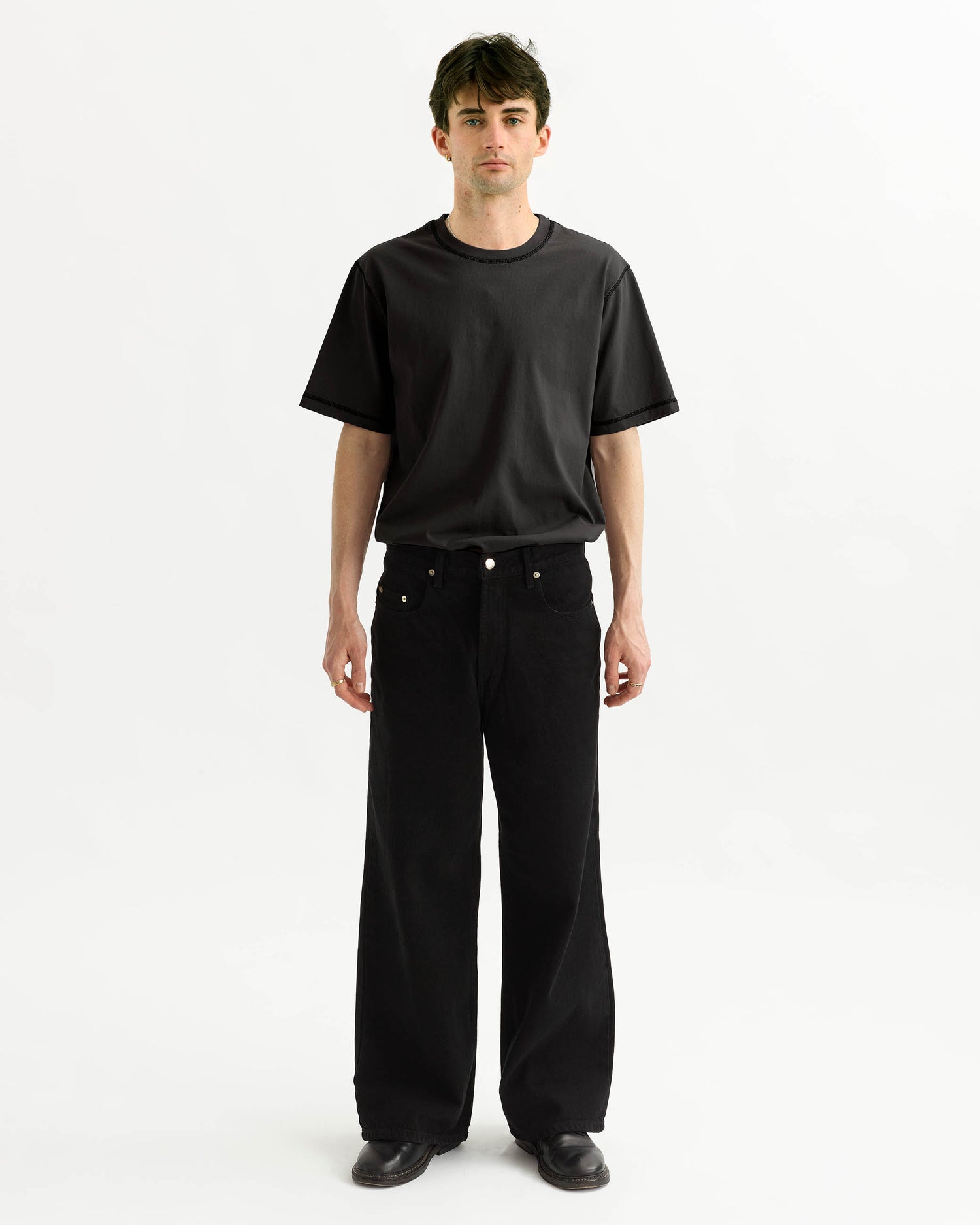 Loose Jeans - Overdyed Black